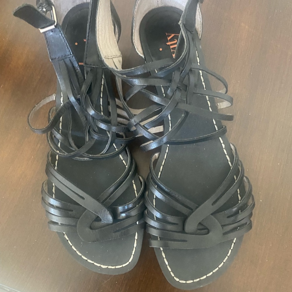 Black Strappy Sandals small wedge heel leather upper